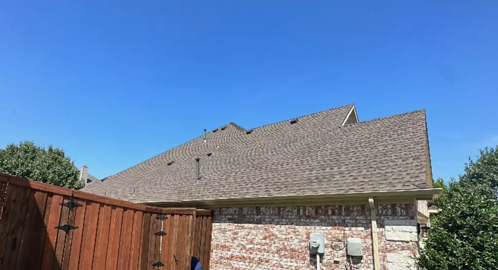 Completed roof replacement project in Belton